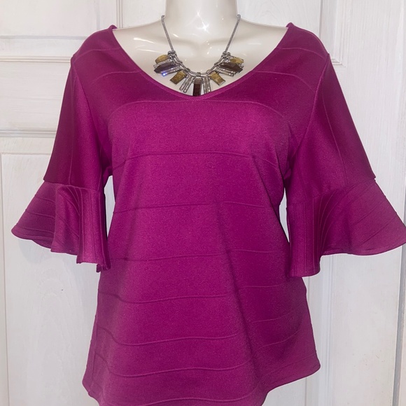Banana Republic Tops - BANANA REPUBLIC TOP SIZE S